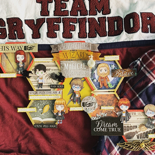 Harry Potter Scrapbook paper - Google Search  Tarjetas de harry potter,  Harry potter accesorios, Monopoly de harry potter